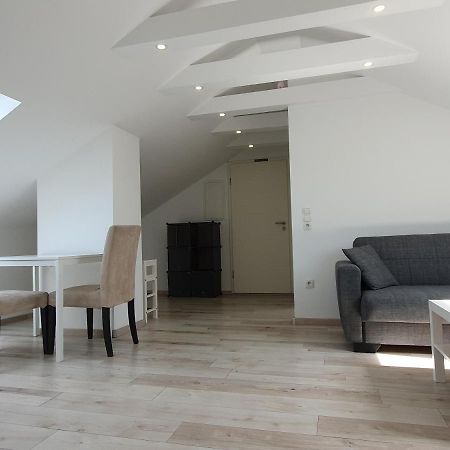 Ruhige Und Moderne 2-Zi. Wohnung Kulsheim Екстериор снимка