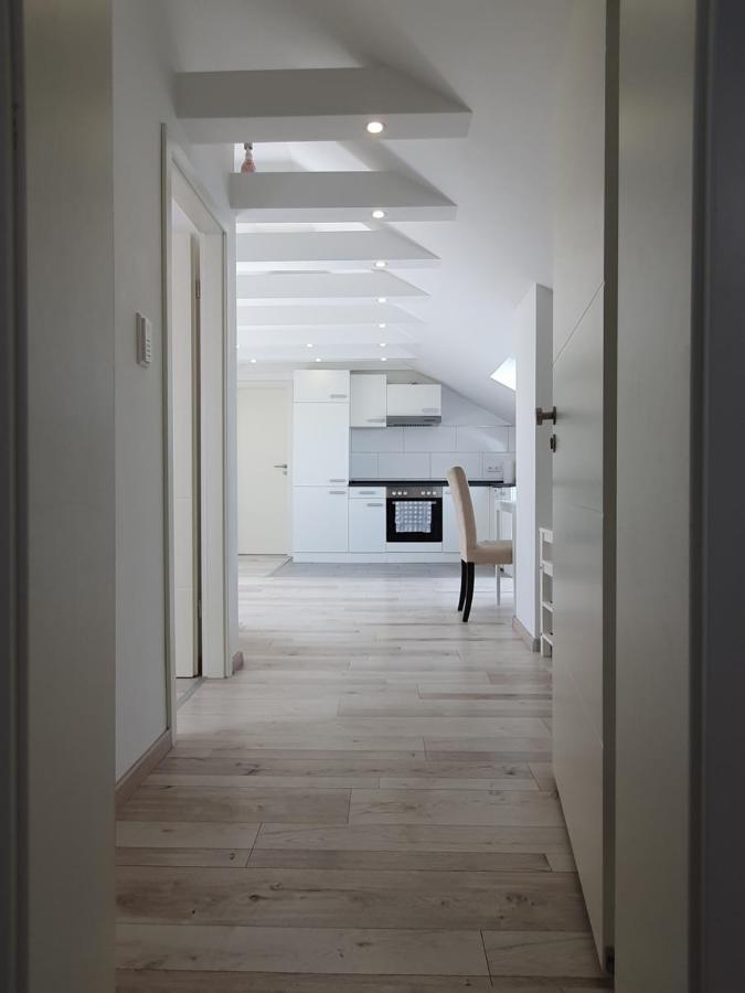 Ruhige Und Moderne 2-Zi. Wohnung Kulsheim Екстериор снимка