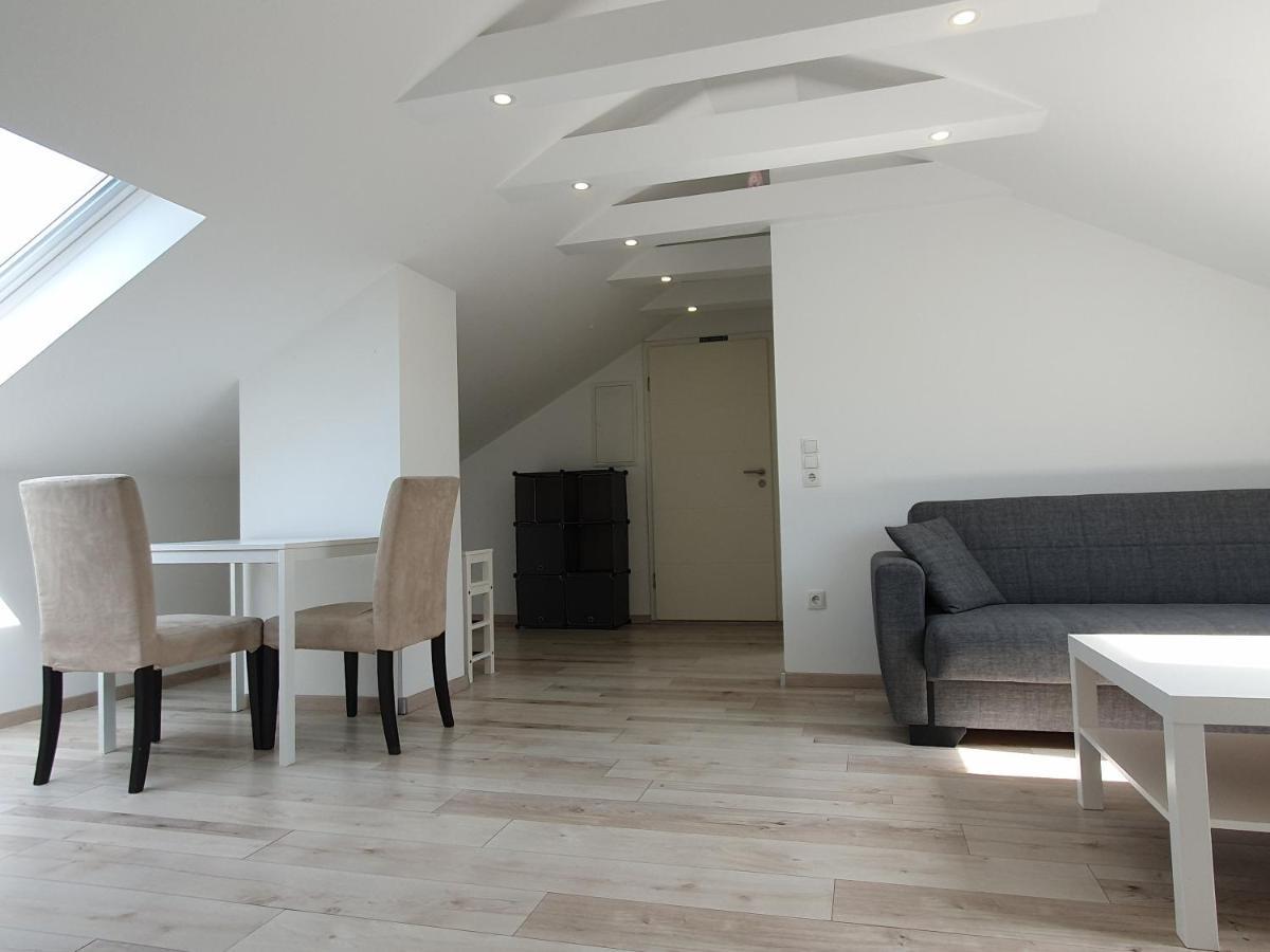 Ruhige Und Moderne 2-Zi. Wohnung Kulsheim Екстериор снимка